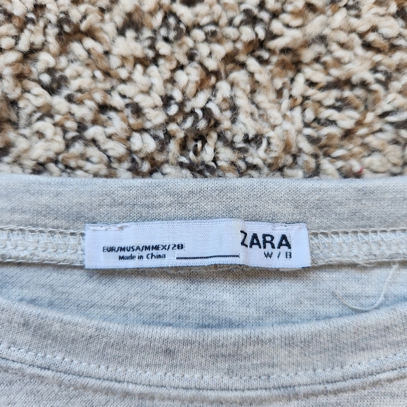 ZARA GREY SWEATSHIRT WITH BLUE FUR SLEEVES WOMENS SIZE Large TOP - Picture 8 of 10